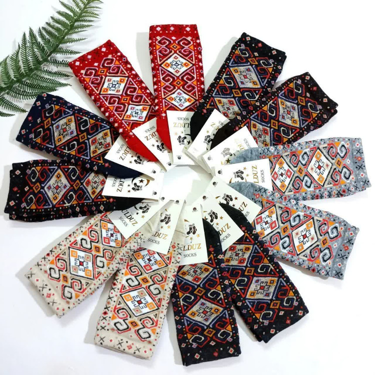 جوراب مچی طرح سنتی