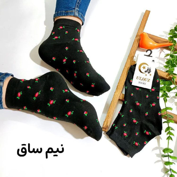جوراب نیمساق زنانه طرح گل سرخ