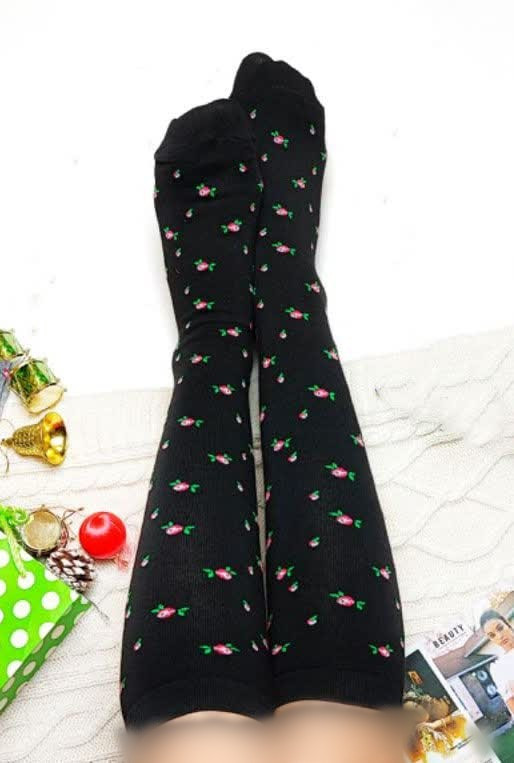 جوراب سه ربع زنانه طرح گل سرخ