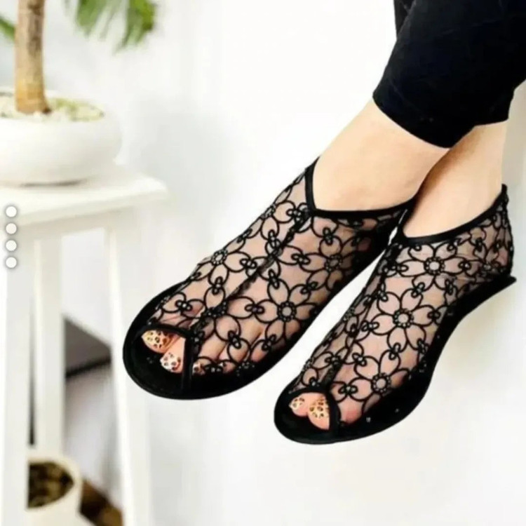 پاپوش کف چرم طرح گل
